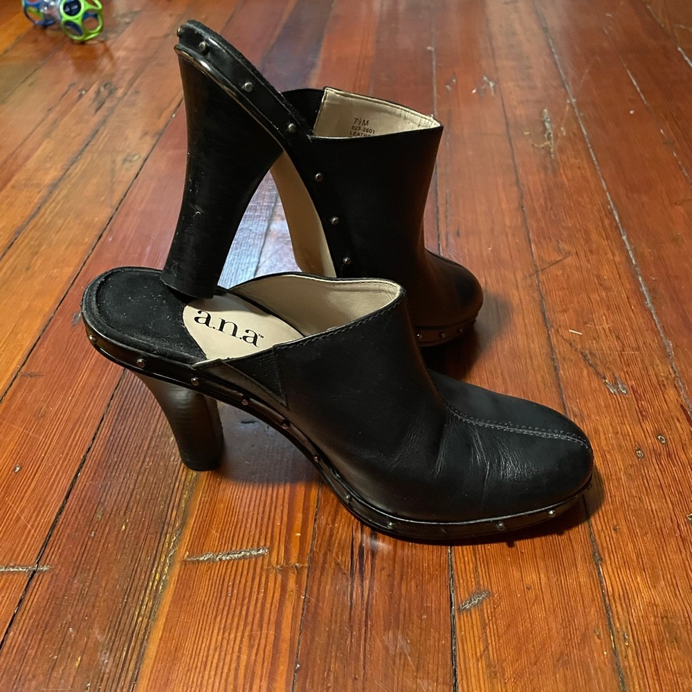 ANA shoes 7.5